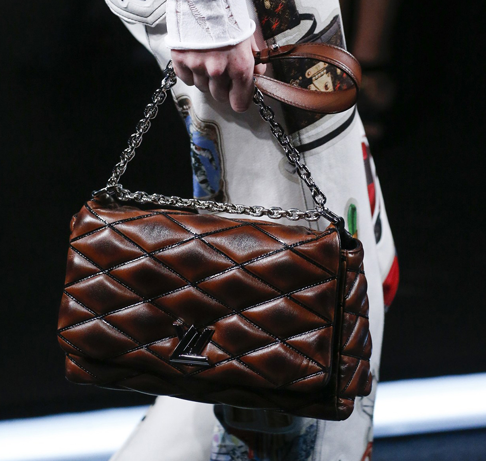 Louis Vuitton&#39;s Spring 2015 Bags Show Nicolas Ghesquiere Coming Into His Own - PurseBlog