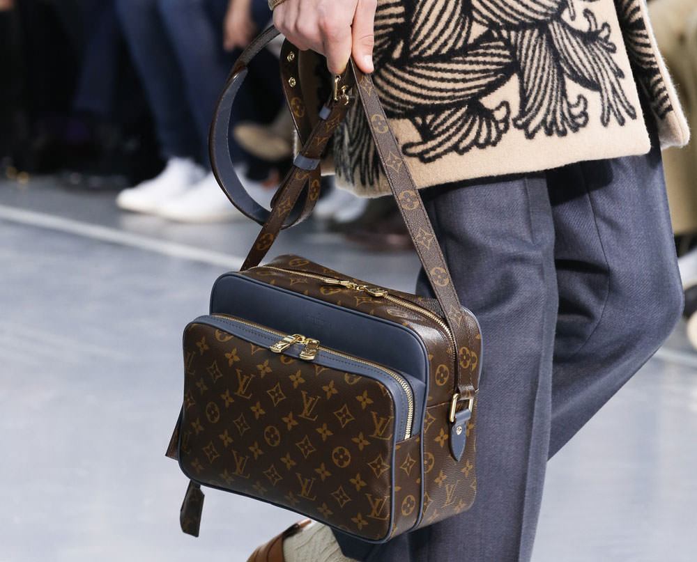 louisvuitton monogram camera bag aw15 mens show  Stylish camera bags, Louis  vuitton handbags, Louis vuitton travel