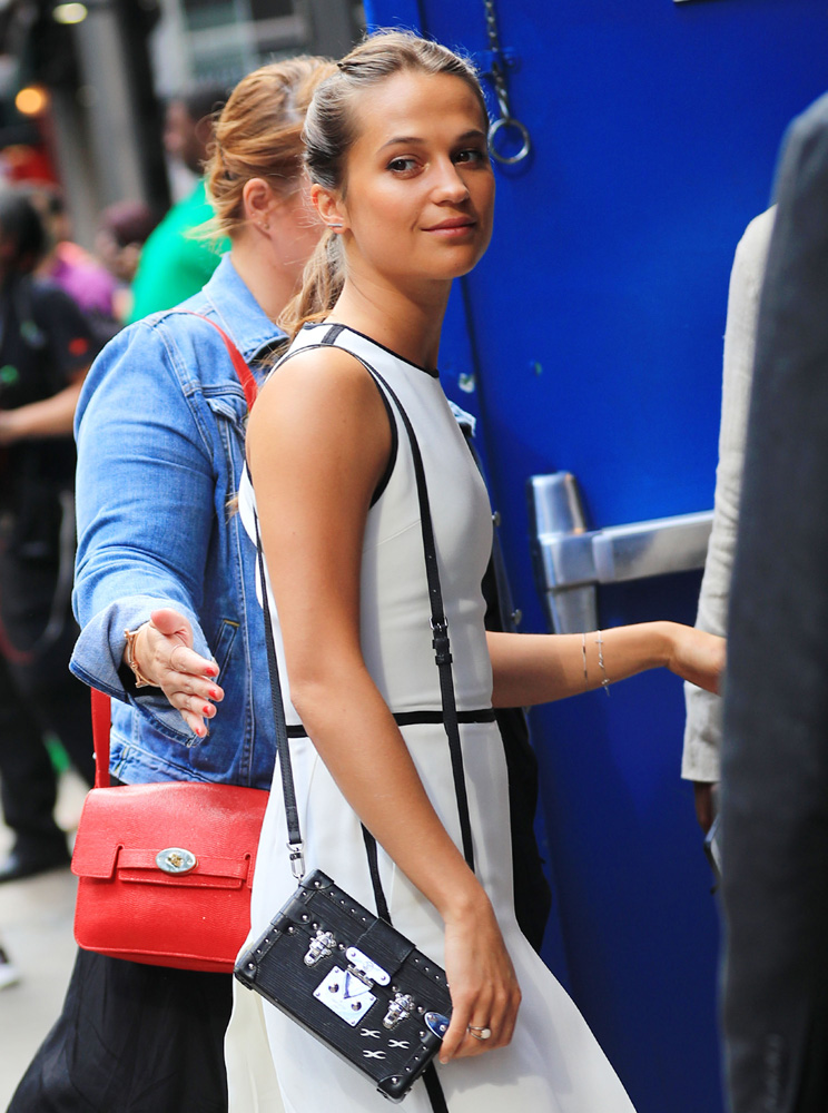 Celebrities Carrying Louis Vuitton Bags