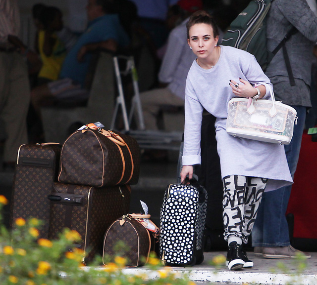 Celebrity With Louis Vuitton Handbags