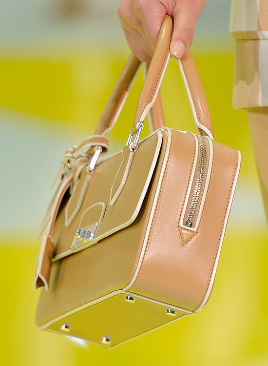 PFW: Louis Vuitton Spring/Summer 2013 Runway & Bags Review - BagAddicts  Anonymous