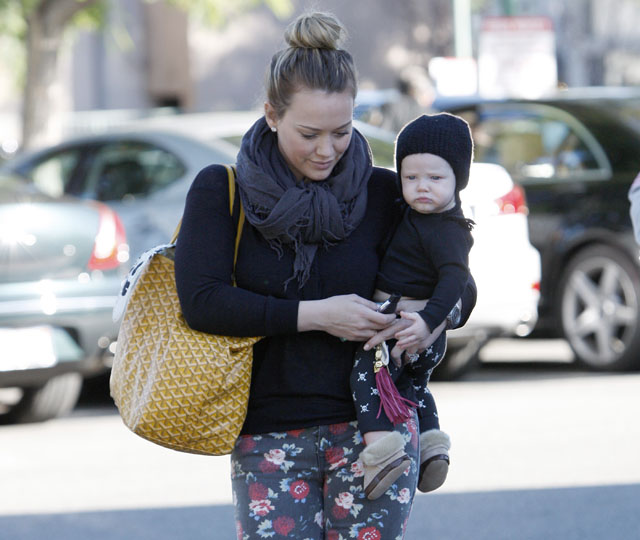 Hilary Duff uses Goyard as her baby bag 