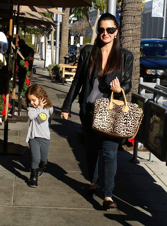 Kyle Richards Heads To Lunch While Toting Valentino - PurseBlog