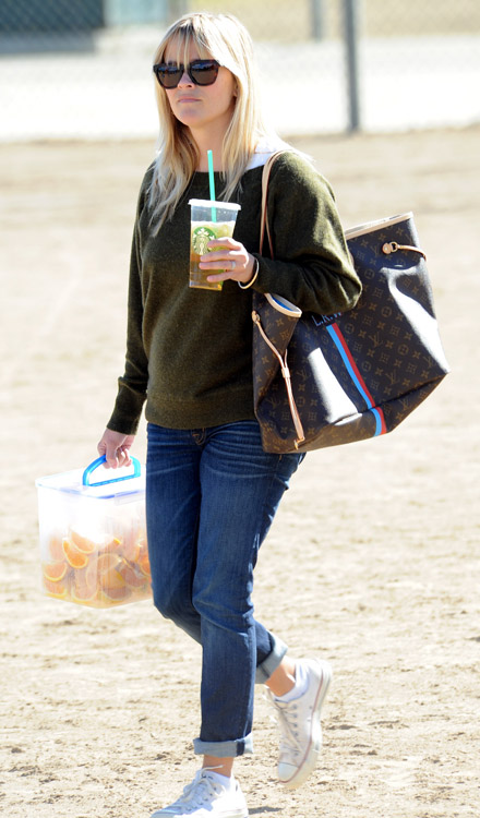 Reese Witherspoon sports a cheery red Louis Vuitton bag - PurseBlog