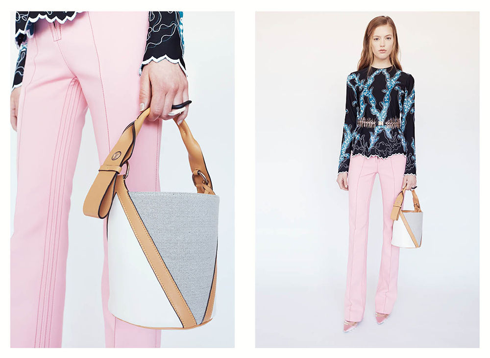Micro Malle Louis Vuitton - Paris Fashion Week clutches and bags Stock  Photo - Alamy