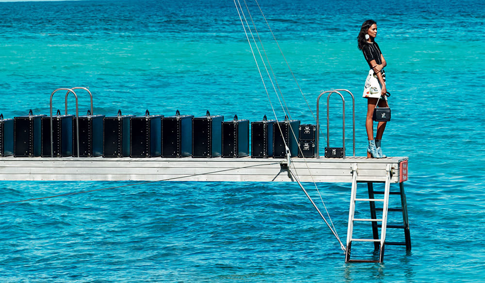 Louis Vuitton on X: Drawn to the sun, sand, and sea. In an image from a  past #SpiritofTravel Campaign, a #LouisVuitton Alma bag echoes the rich  turquoise hue of the Caribbean's world-famous