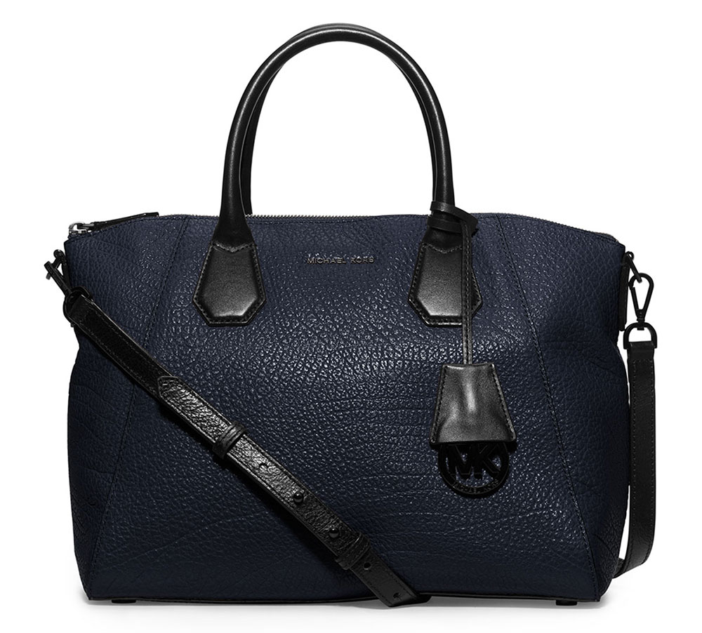 Michael Kors: Find massive markdowns on purses, totes and handbags