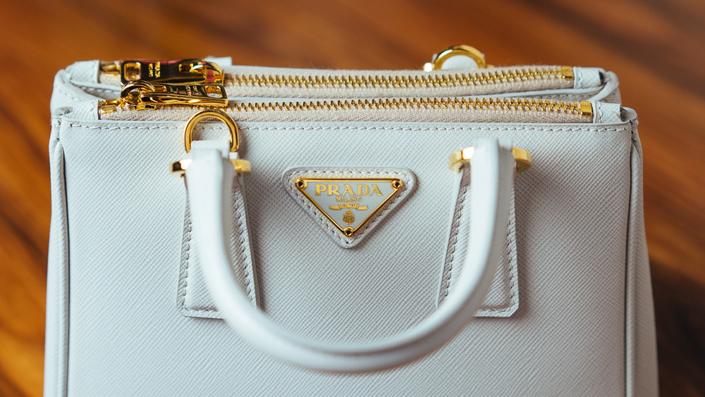 They Love to See a Girlboss Win - Prada Saffiano Galleria Double Zip Review  🎩 : r/handbags