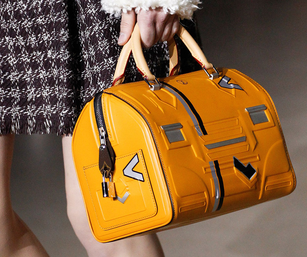 Regilla ⚜ Louis Vuitton  Fashion bags, Bags, Louis vuitton
