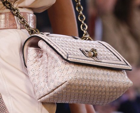 On Its Spring 2018 Runway, Bottega Veneta’s Bags Were Uncommonly ...