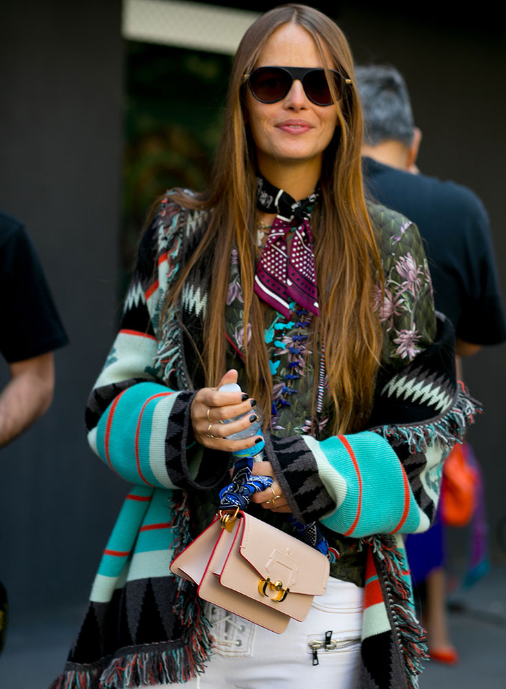 The Best Celebrity Bag Looks of Paris Fashion Week Fall 2018 - PurseBlog in  2023