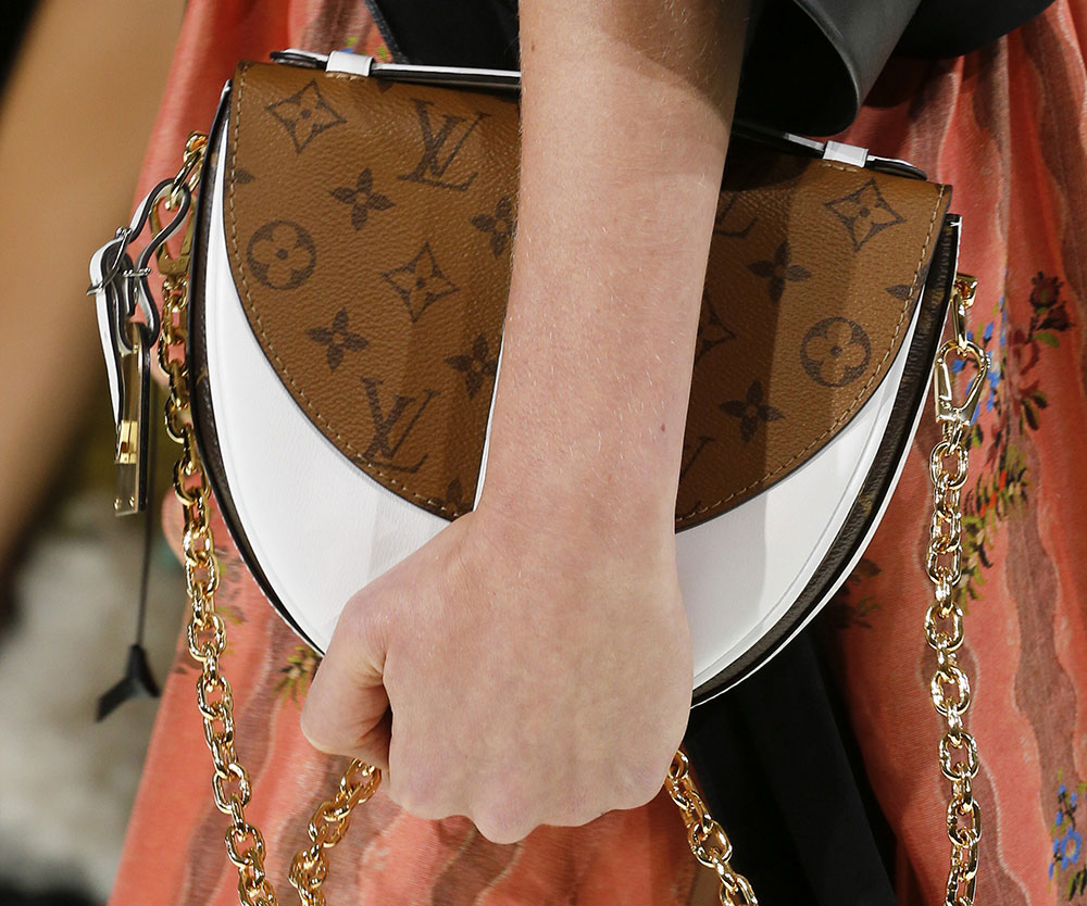 Louis Vuitton's Spring 2018 Runway Bags Went in an Angular
