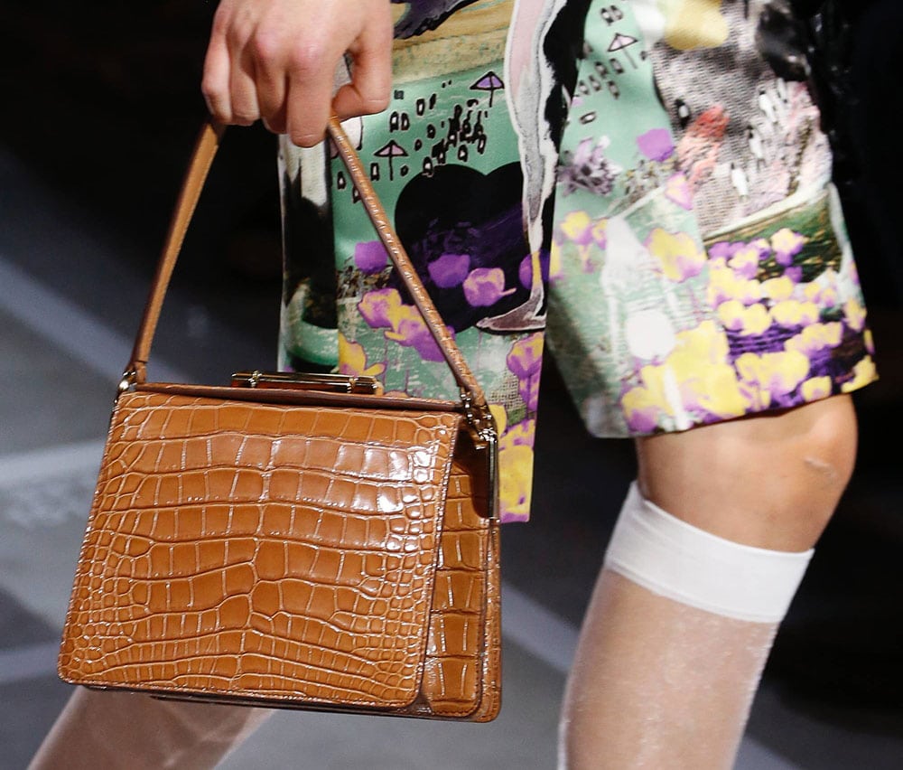 Spring 2019 hot sale handbag trends