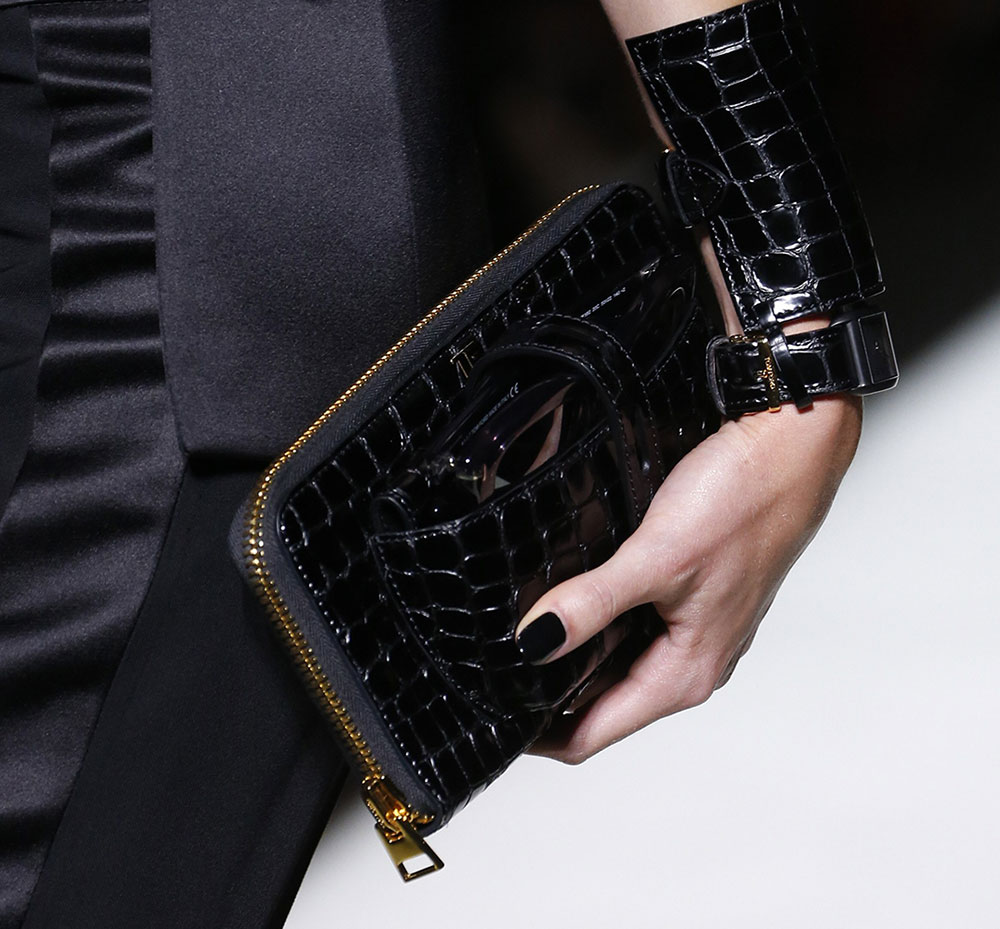 Tom Ford’s Spring 2019 Runway was Packed With Brand New Bag Designs in ...