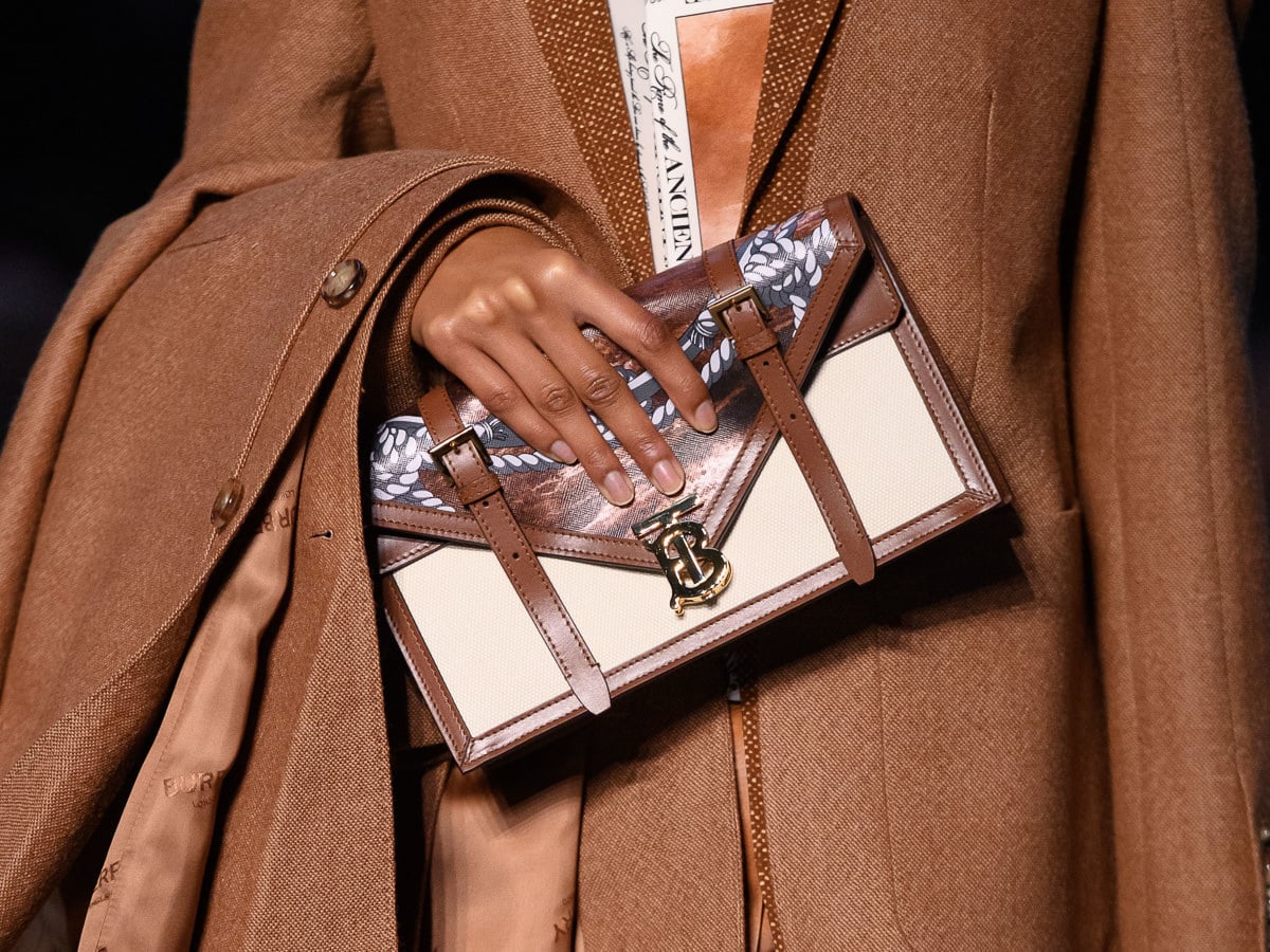 Searches for That Ludicrously Capacious Burberry Bag Spiked After  'Succession' Premiere - Fashionista