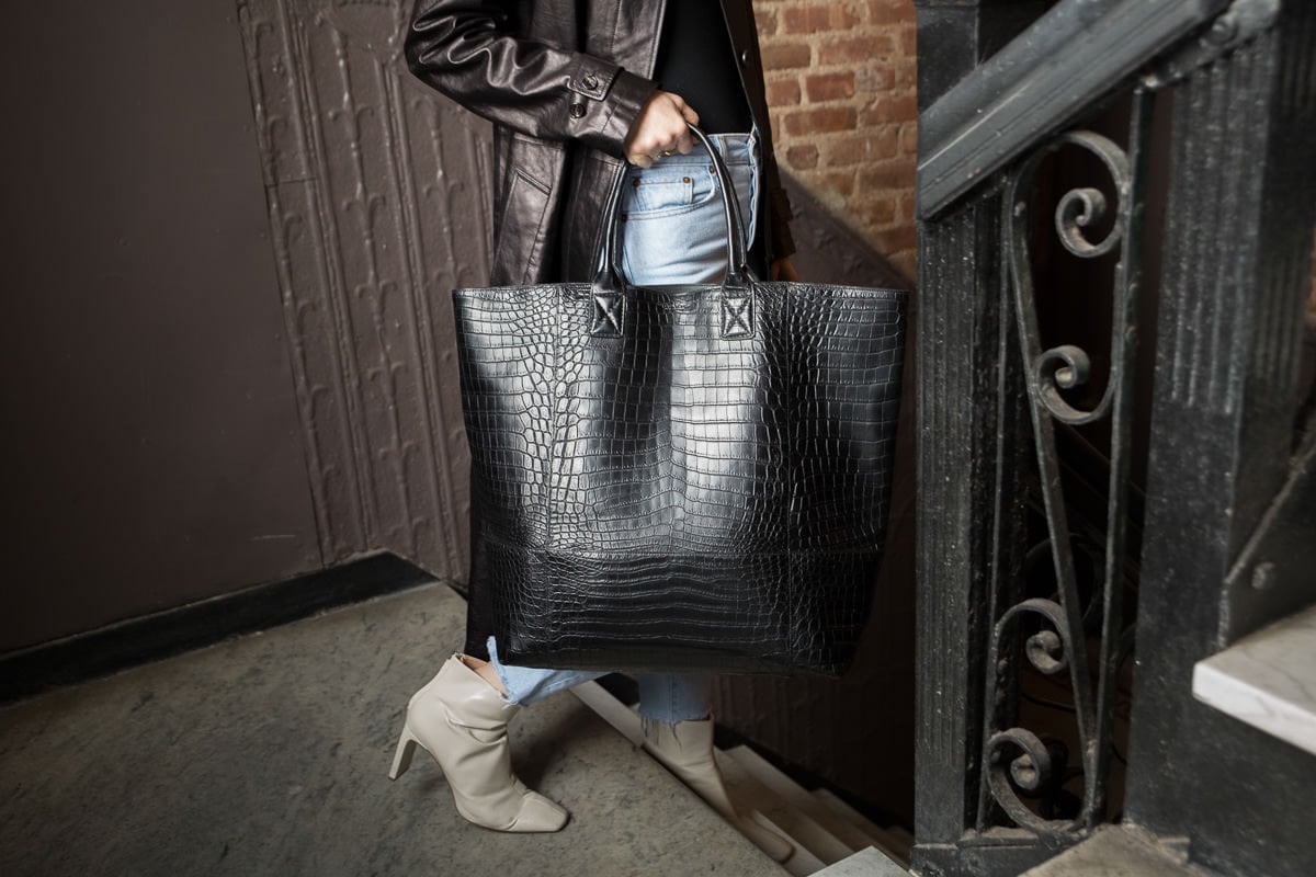 BOTTEGA VENETA Daniel Lee Twist black intrecciato leather knotted clutch bag