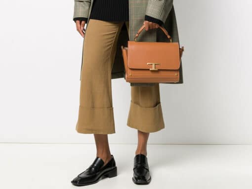 Supermodels + Beyoncé Showcase Handbags from Tod's, Givenchy & Loewe -  PurseBlog
