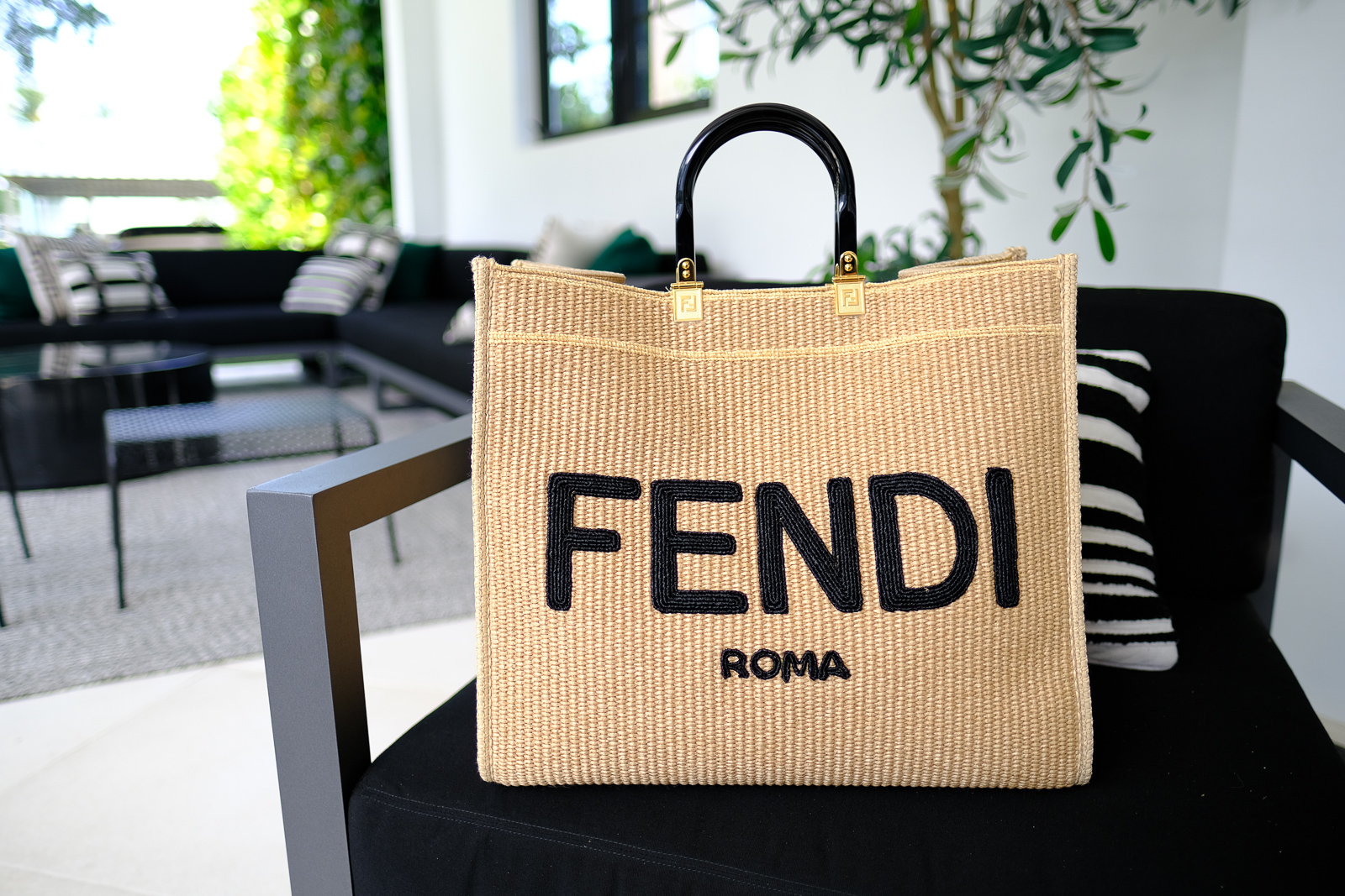 FENDI: Baguette raffia and leather bag - Natural