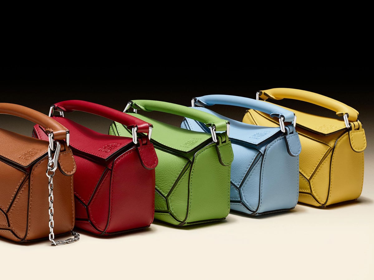 LOEWE SMALL PUZZLE BAG REVIEW, CLASSIC OR TREND?, TRY ON, PROS AND CONS