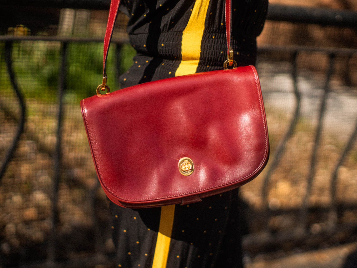 Vintage Gucci clutch/purse (shoulder bag). Pristine condition. No