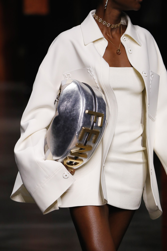Fendi Moonlight: the bag fashion insiders are turning to this year