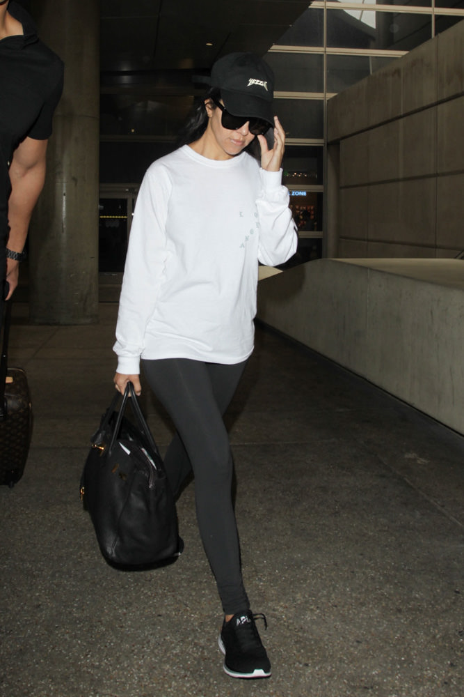 Just Can't Get Enough: Kourtney Kardashian and Her Hermès Birkin 25cm -  PurseBlog