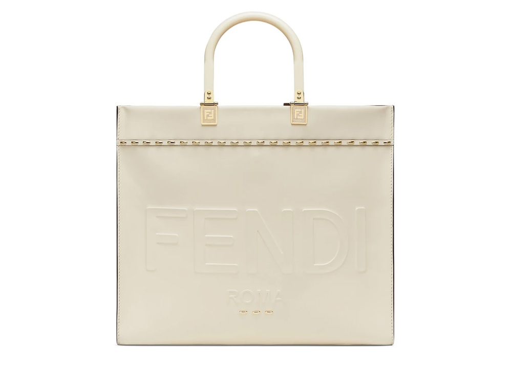 Fendi, Dior and Delvaux Are the Bonafide Celeb Favorites This Week -  PurseBlog