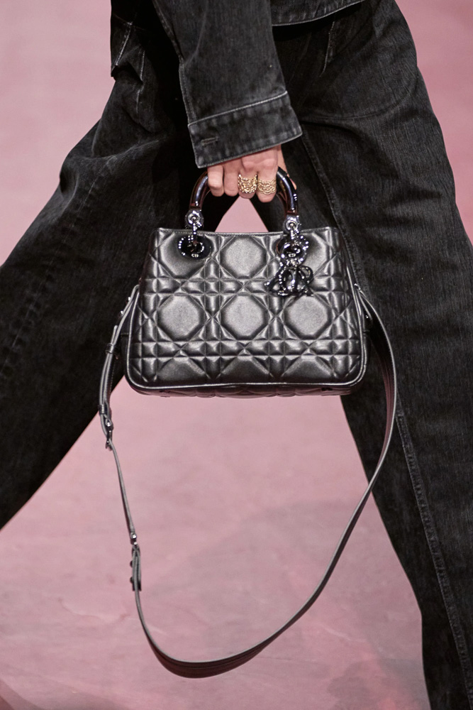 At Dior, It’s All About New Meets Old for Fall 2022 - PurseBlog