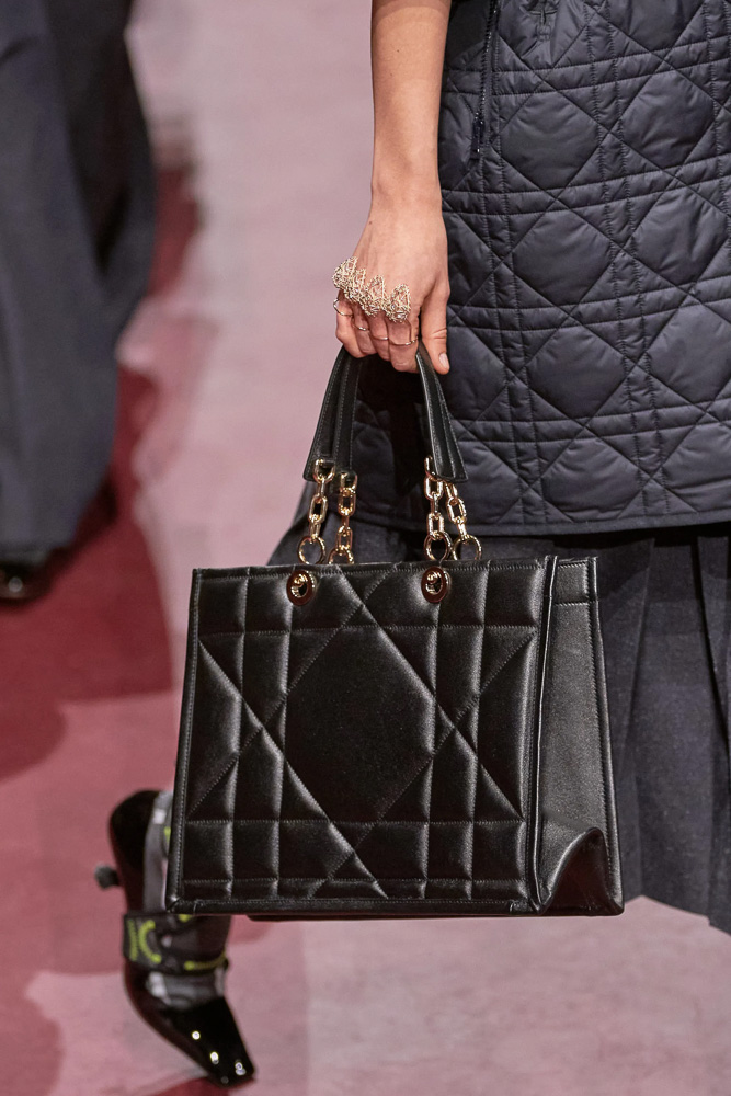 Alia's favourite bag Dior Book Tote returns to the Dior Cruise 2022 runway