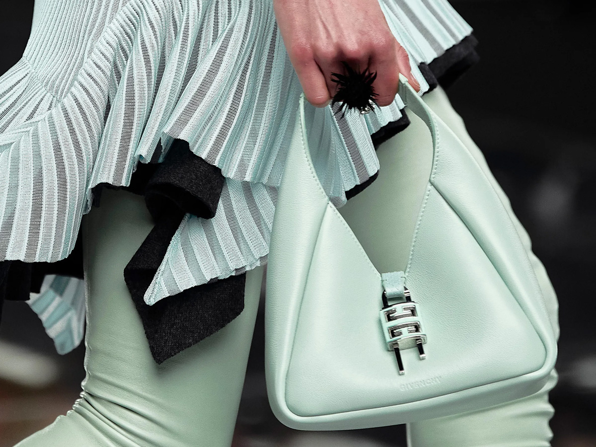 These are the 6 Givenchy bags to add more edge to your daily wardrobe