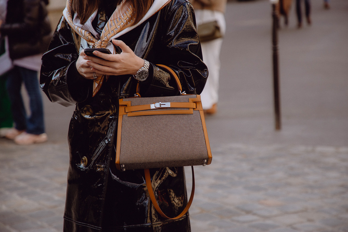 How Many Handbags Should You have in your Collection in 2022? • Petite in  Paris