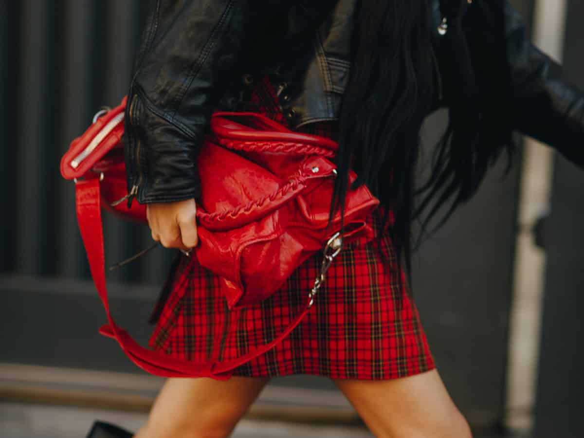 Red Prada Tessuto Crossbody Bag – Designer Revival