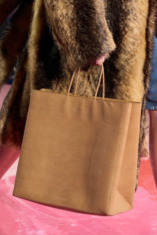 It Bag Alert: Bottega Veneta's Sardine Bag Is Becoming A Celebrity Go-To
