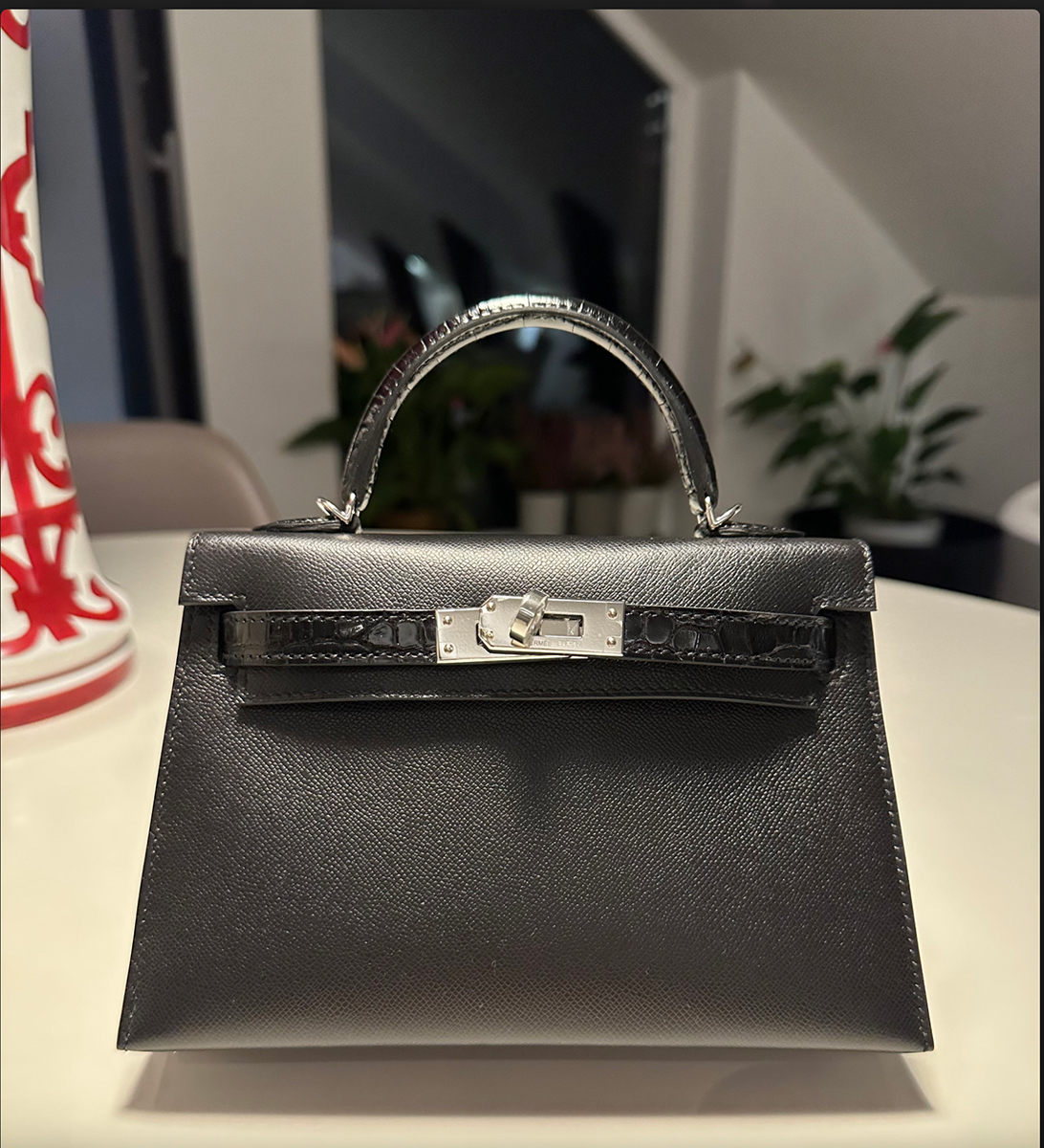 Hermès Touch Bags, Kelly & Birkin Touch for Sale