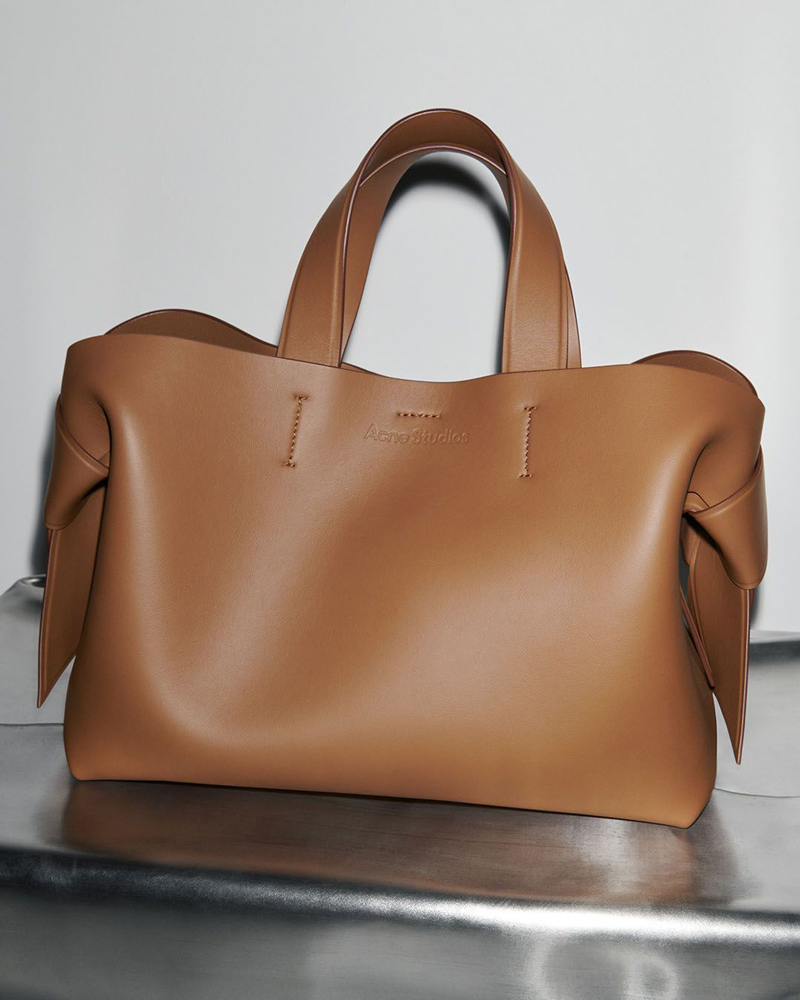 Acne Studios Midi Knotted Leather Tote In Brown