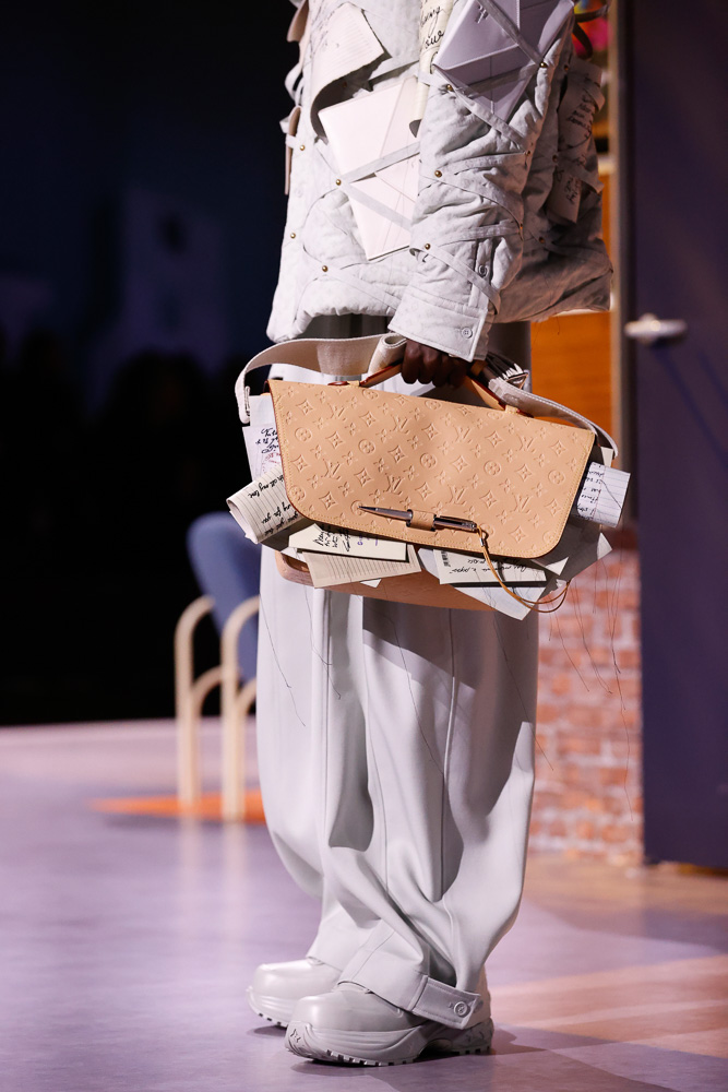 Louis Vuitton Men Bags  Louis vuitton bag, Man bag, Louis vuitton mens bag