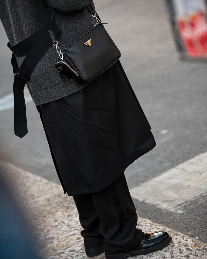 WORTH IT?! Louis Vuitton Bag Review // BLACK UTILITY CROSSBODY SS21 
