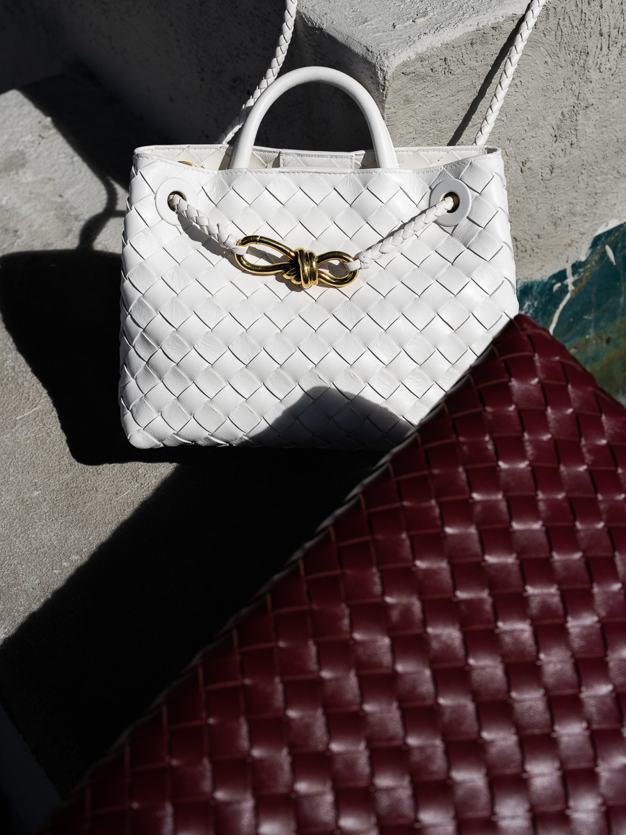 bottegavenetaandiamo what fits in the medium and small? #itbag #luxur, Luxury Bag