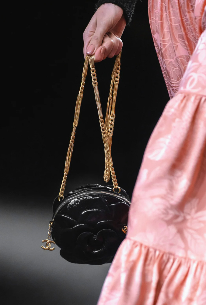 Chanel Maxi Hobo Bag 2023-24FW, Black, One Size