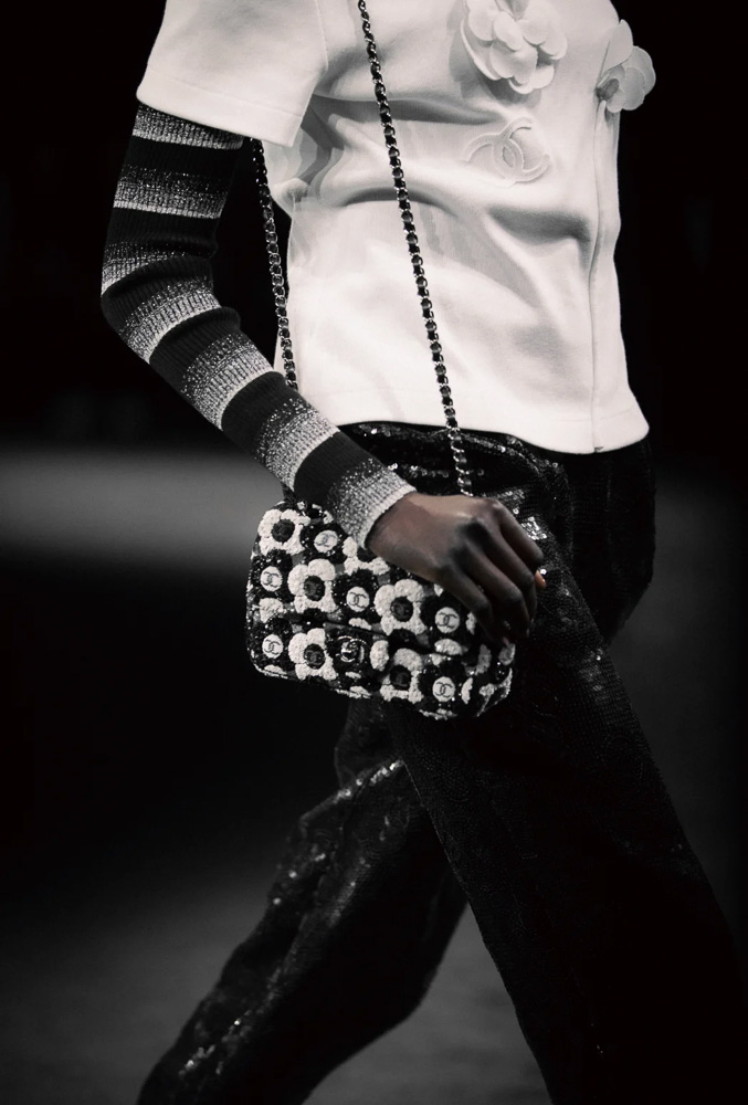 Chanel Maxi Hobo Bag 2023-24FW, Black, One Size
