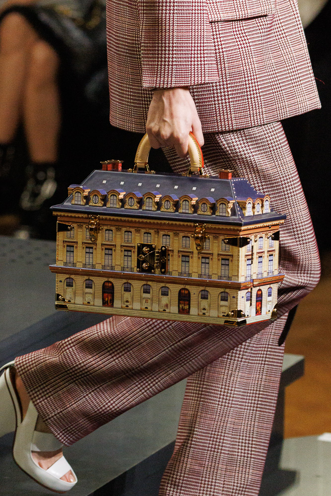 Louis Vuitton's Spring 2019 Show Explored All the Different Shapes a Handbag  Could Possibly Be - PurseBlog