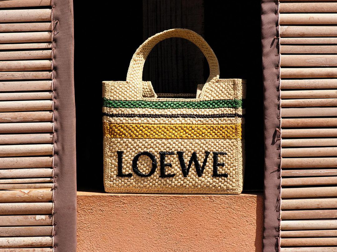 LOEWE Logo Font Small Raffia Tote