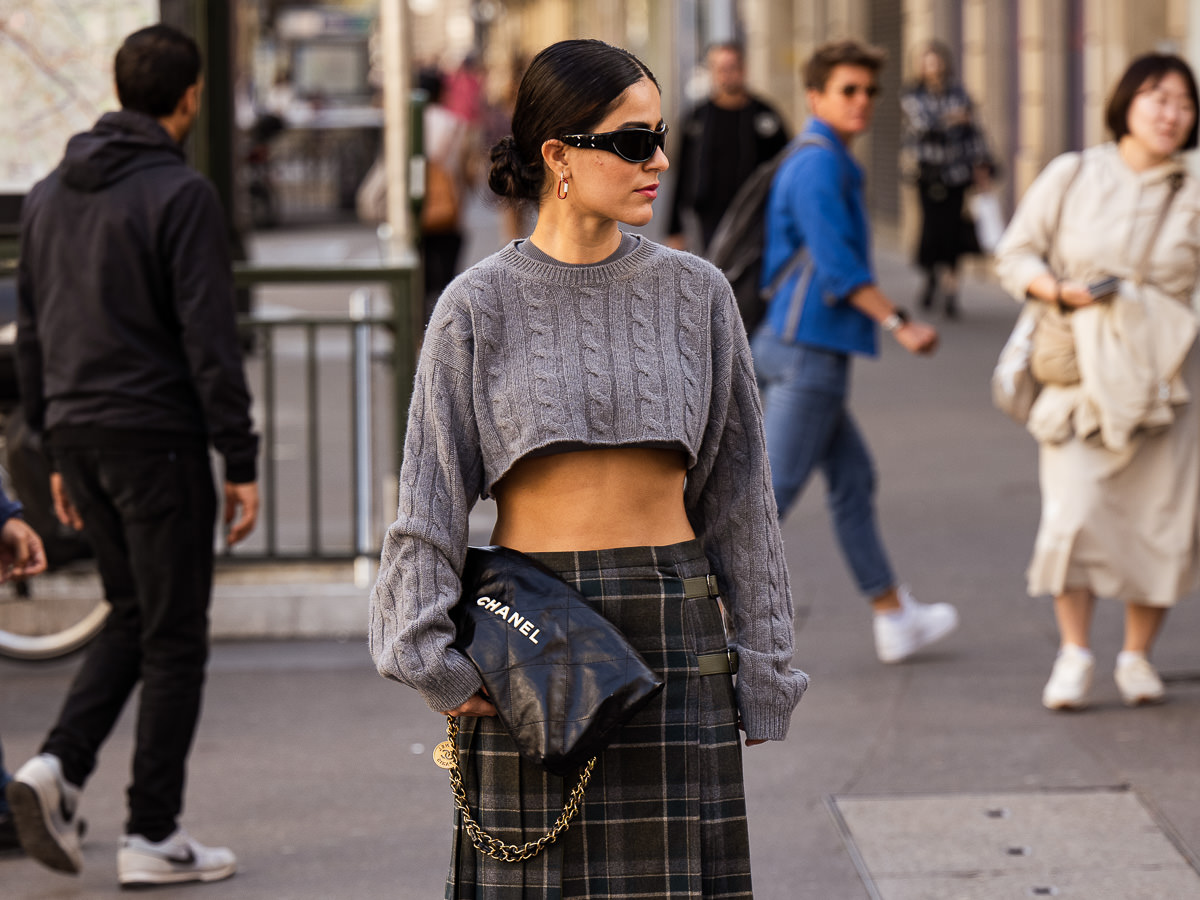 Celebs Hit the Street With Vintage Dior, Chanel and More Ahead of the  Holidays - PurseBlog