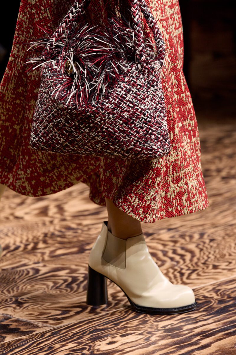 For Fall 2024 Bottega Veneta Explores the Beauty in Everyday Dressing ...