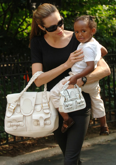 The Many Bags of Angelina Jolie - PurseBlog  Angelina jolie, Angelina jolie  pictures, Angelina jolie style