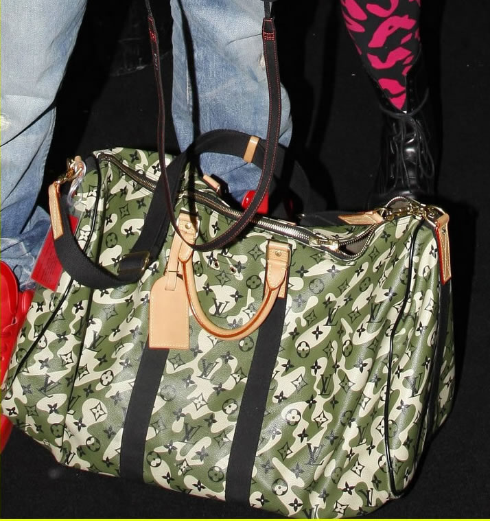 Kiwi Lee 李函 on Instagram: My new Louis Vuitton camera bag has